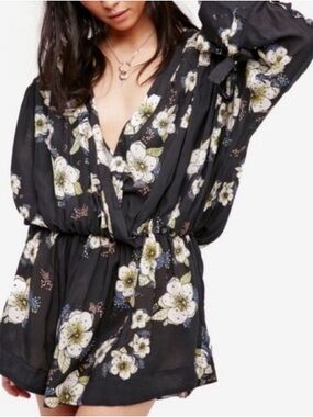 Free People Tuscan Dreams Tunic Dress M Black Floral Boho Mini Festival Flowy
